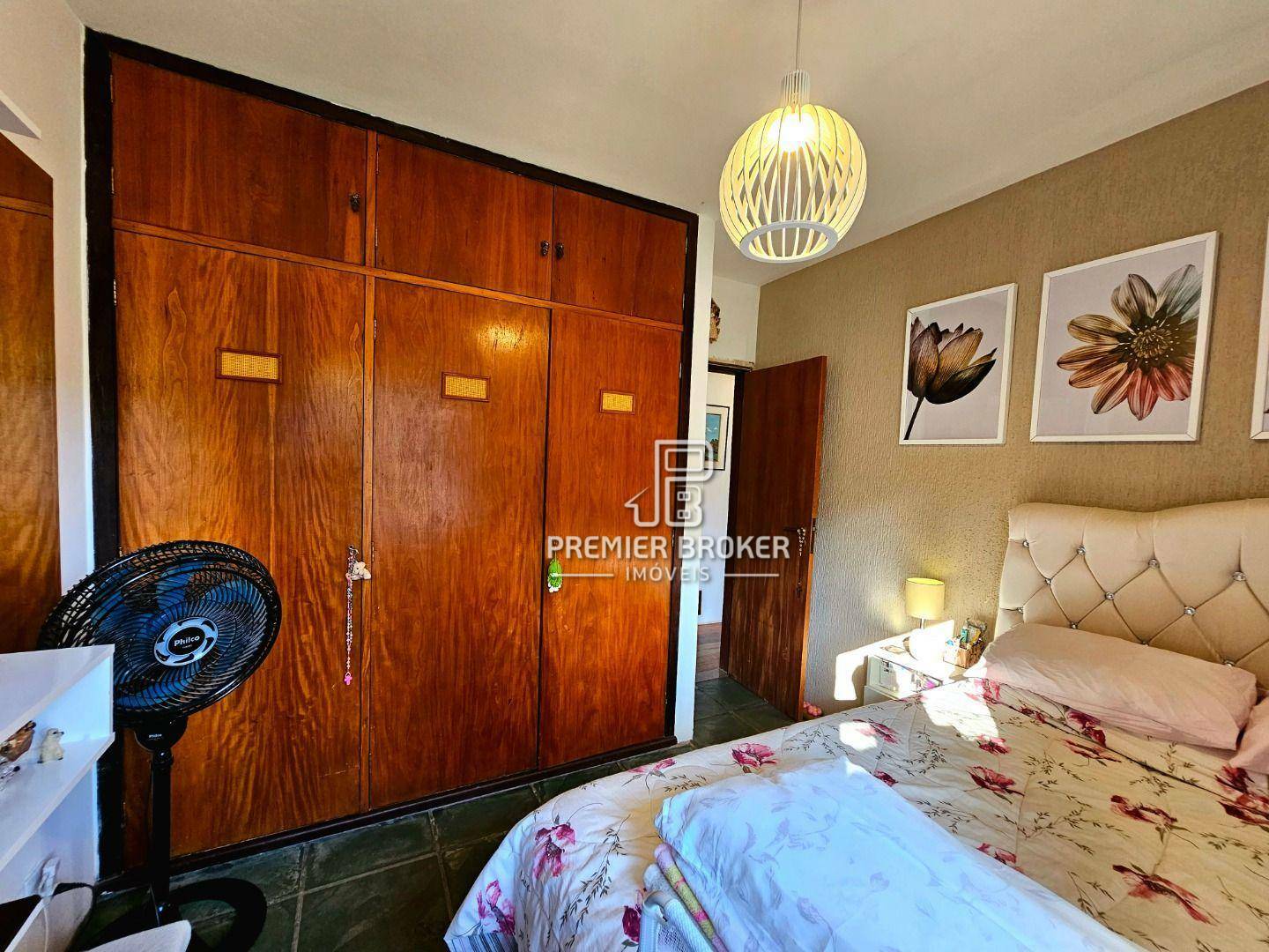 Casa à venda com 5 quartos, 142m² - Foto 17