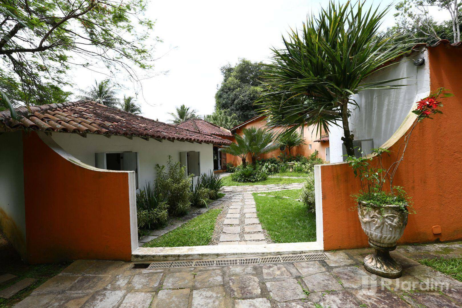 Casa de Condomínio à venda com 6 quartos, 450m² - Foto 9