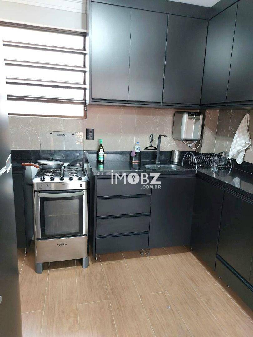 Apartamento à venda com 2 quartos, 80m² - Foto 3