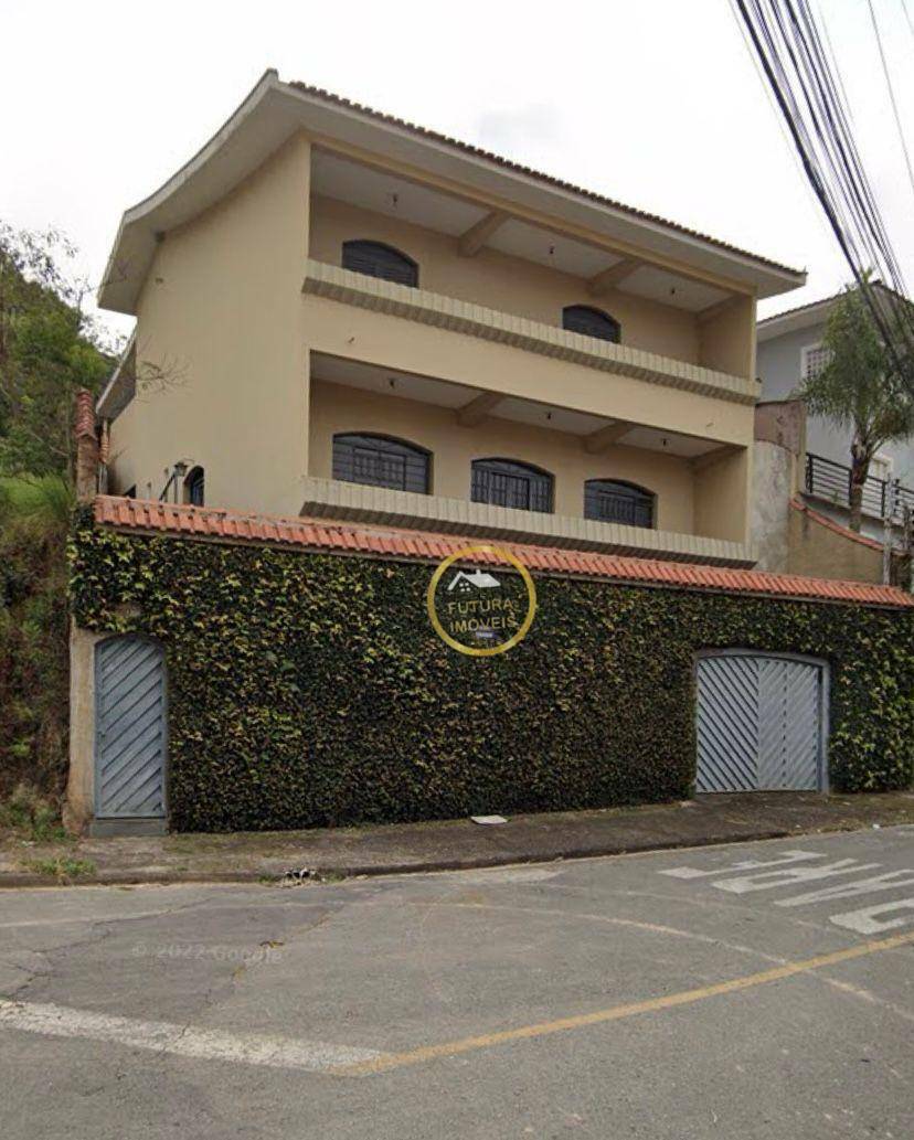 Casa à venda e aluguel com 3 quartos, 520m² - Foto 1