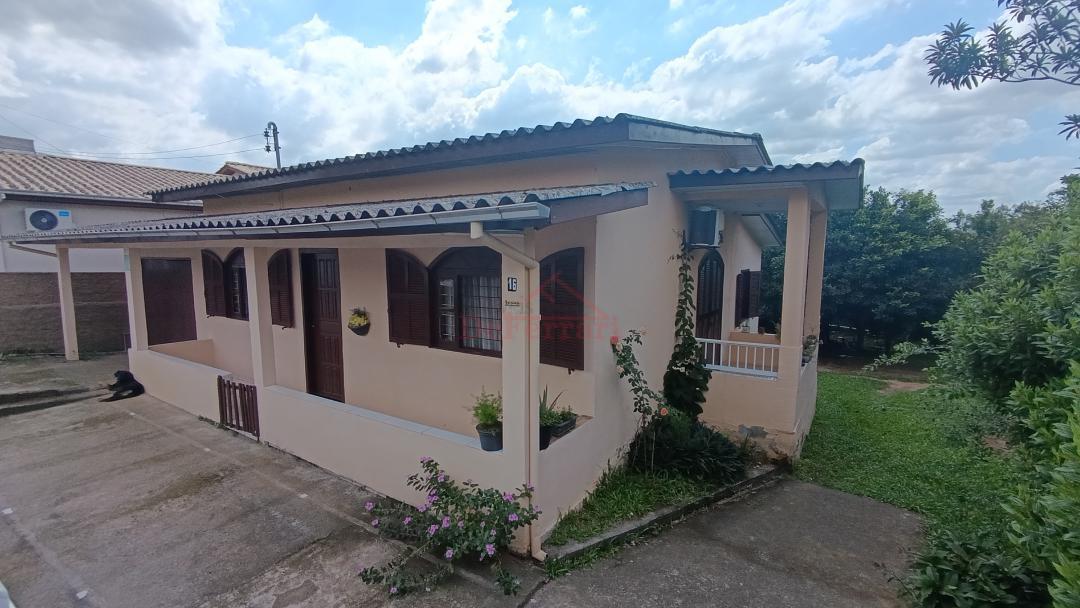Casa à venda com 2 quartos, 390m² - Foto 1