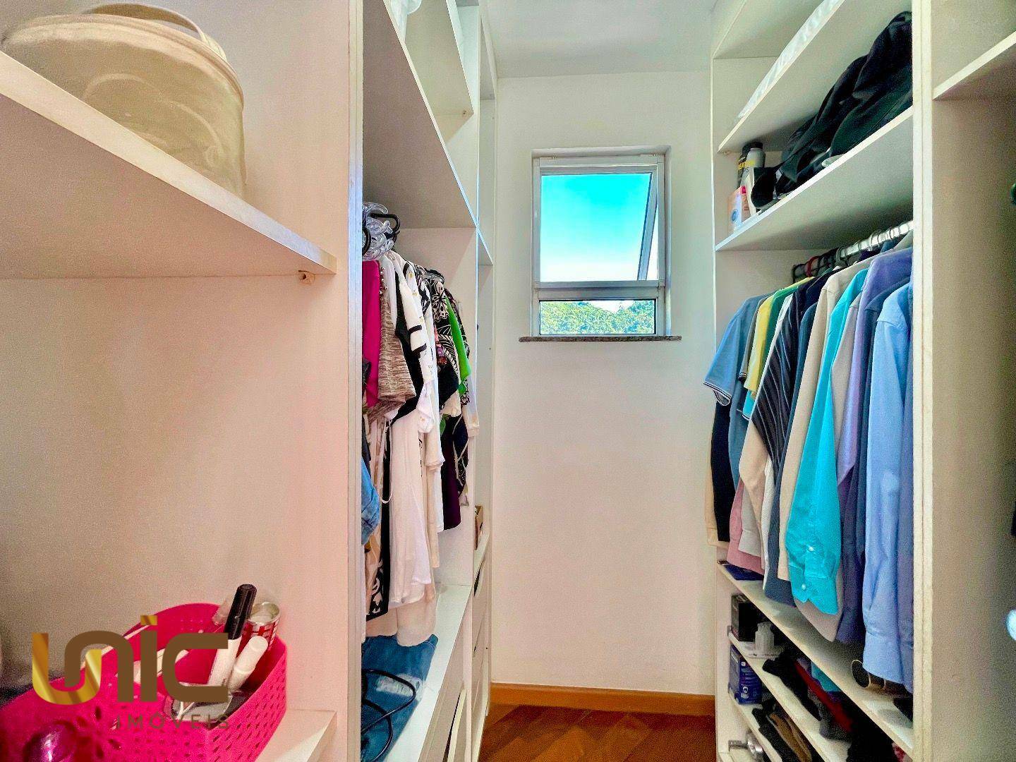 Casa de Condomínio à venda com 4 quartos, 258m² - Foto 17