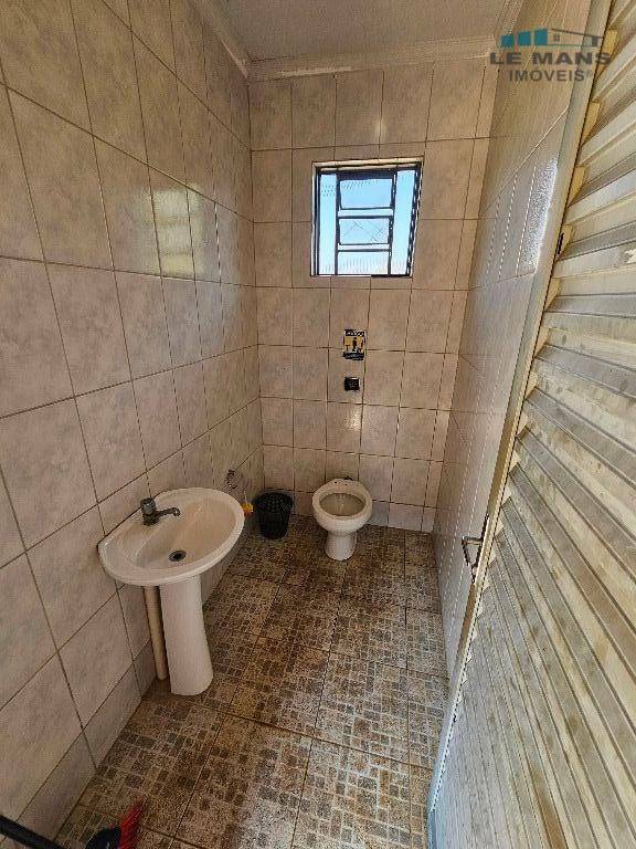 Chácara à venda com 4 quartos, 350m² - Foto 35