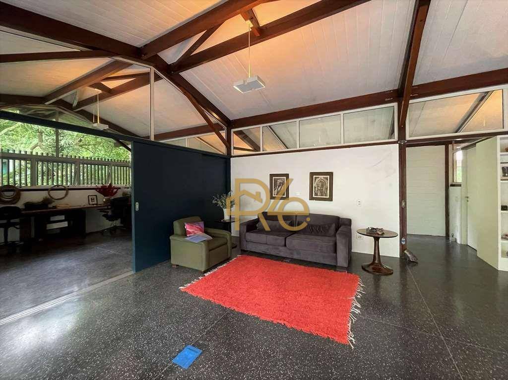 Casa de Condomínio à venda com 3 quartos, 380m² - Foto 35