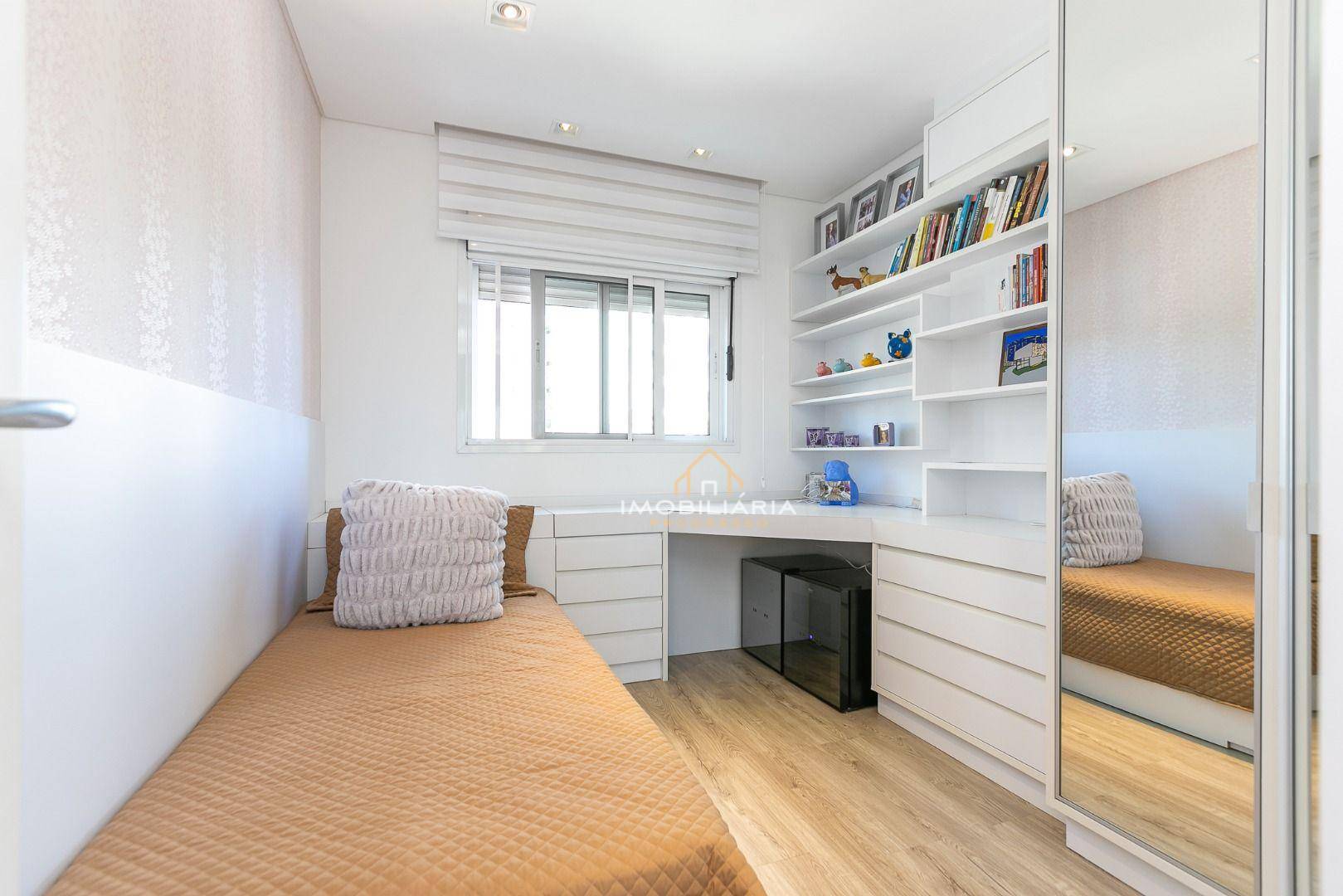 Apartamento à venda com 4 quartos, 215m² - Foto 49