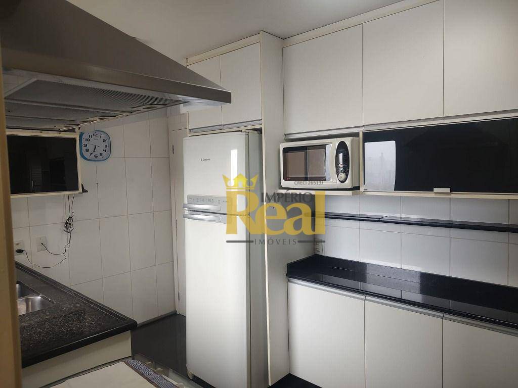 Apartamento à venda com 3 quartos, 160m² - Foto 8