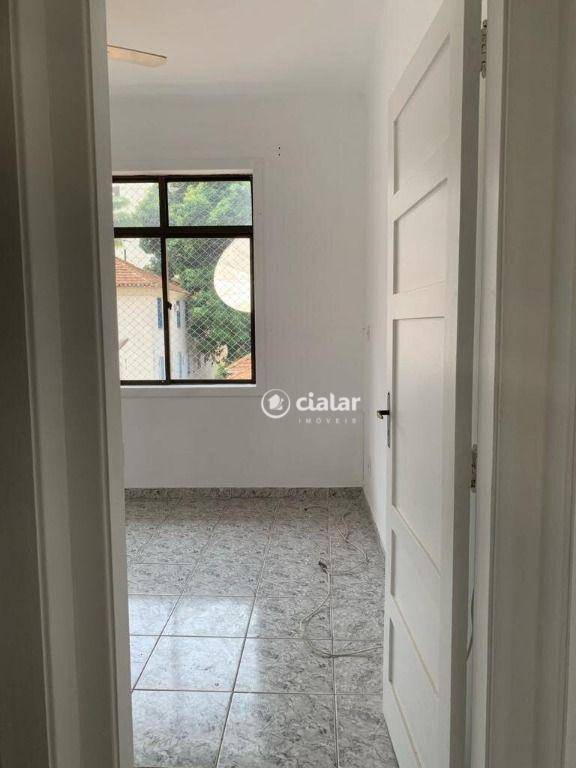 Apartamento para alugar com 2 quartos, 70m² - Foto 32