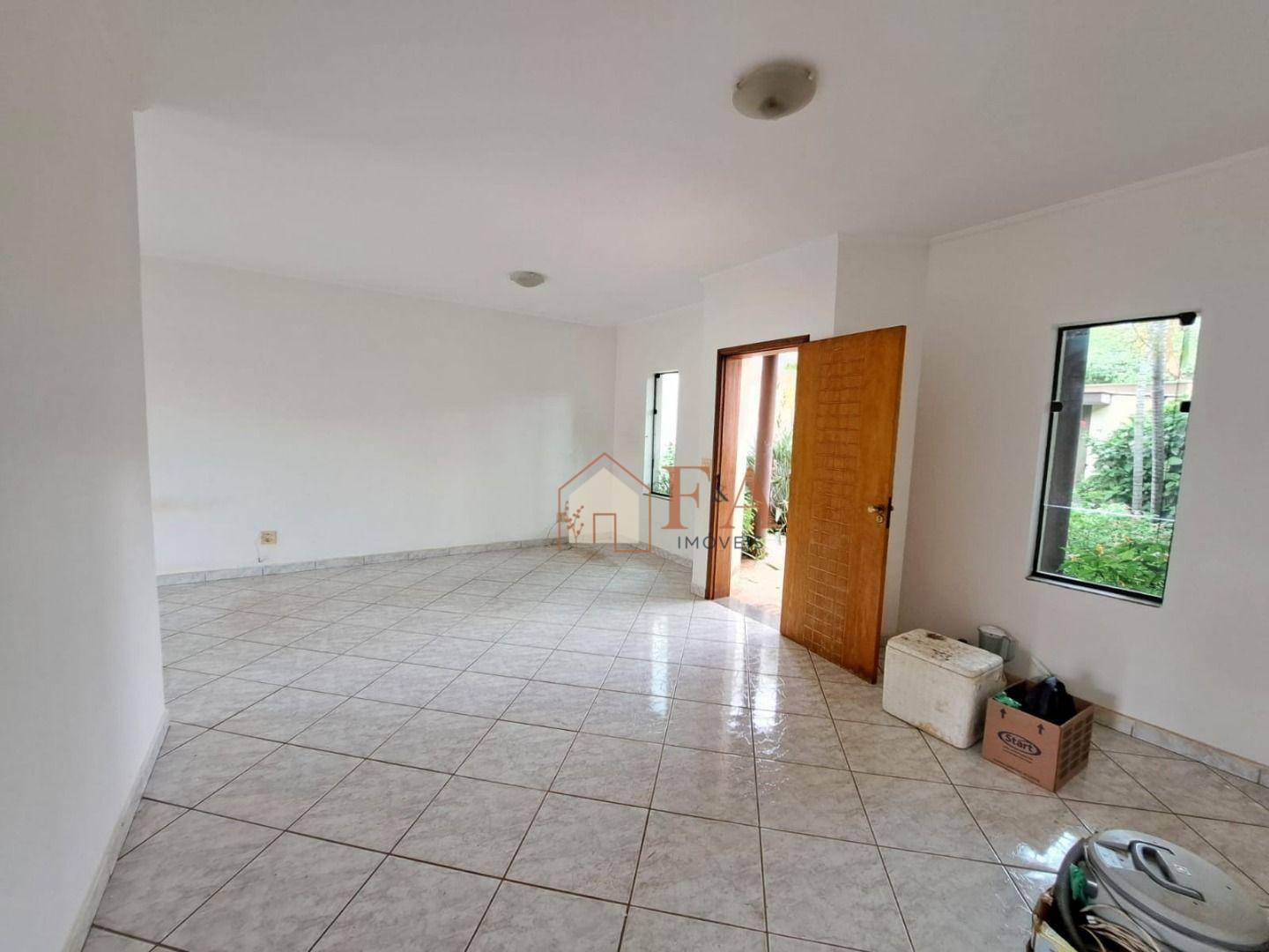 Casa à venda com 3 quartos, 178m² - Foto 5