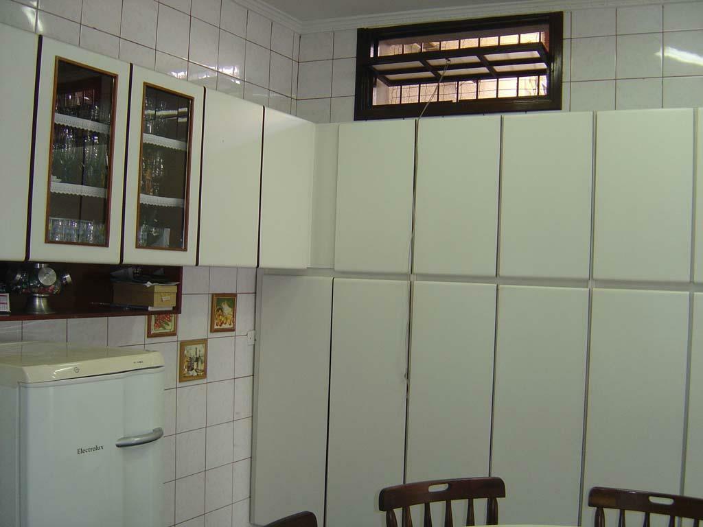 Sobrado à venda com 3 quartos, 212m² - Foto 2