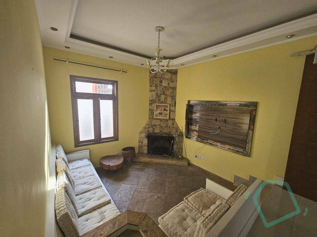 Casa de Condomínio à venda e aluguel com 3 quartos, 400m² - Foto 4