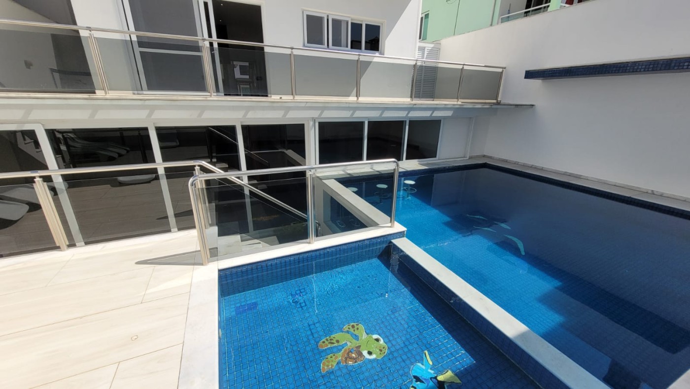 Casa à venda com 4 quartos, 300m² - Foto 57