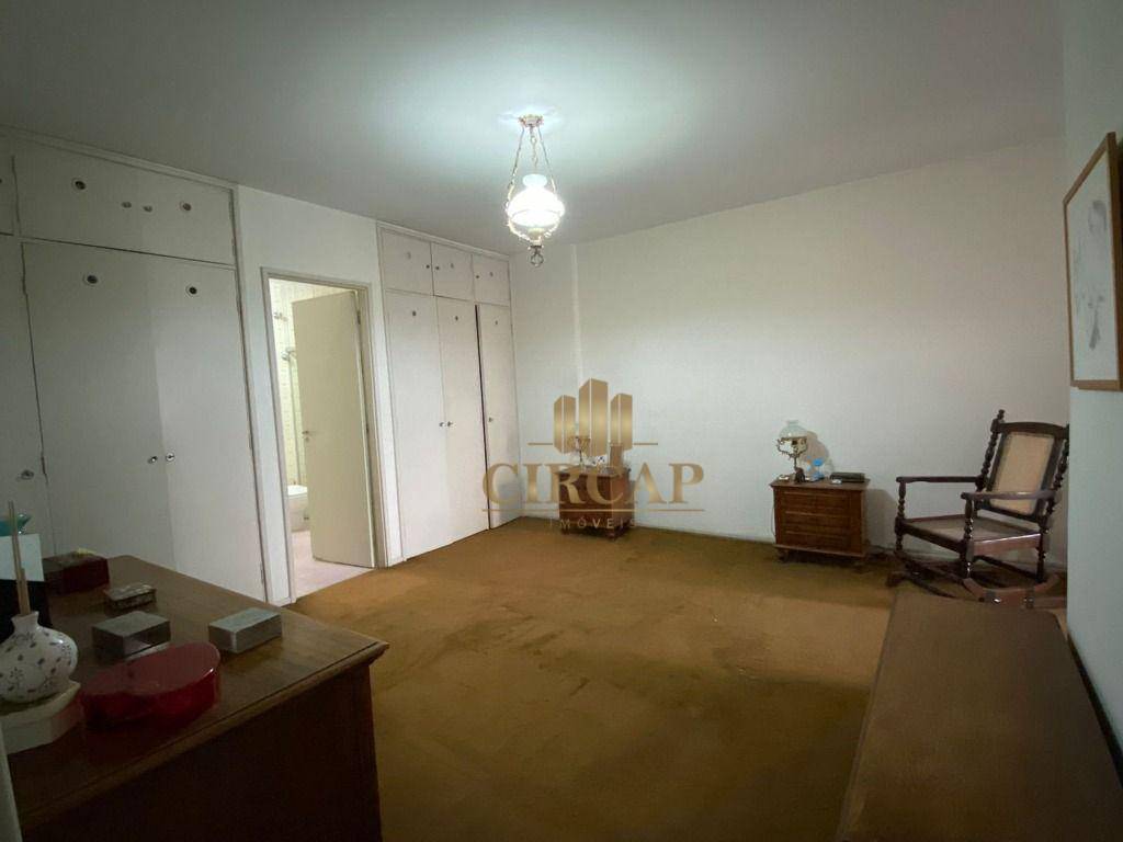 Apartamento à venda com 3 quartos, 160m² - Foto 13