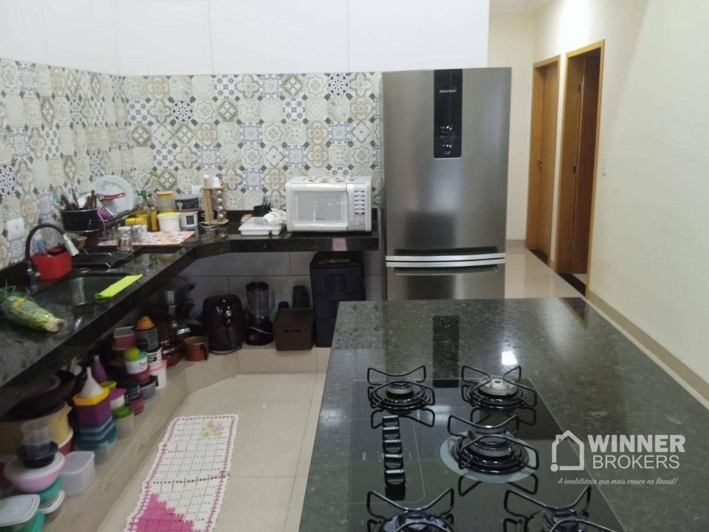 Casa à venda com 3 quartos, 200m² - Foto 15