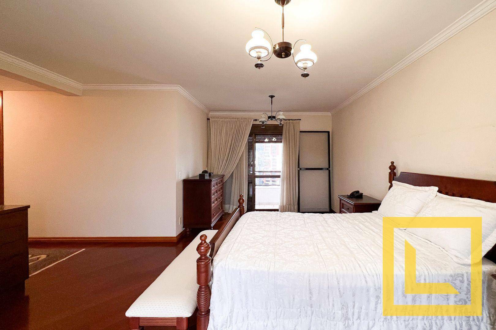 Apartamento à venda com 4 quartos, 320m² - Foto 6