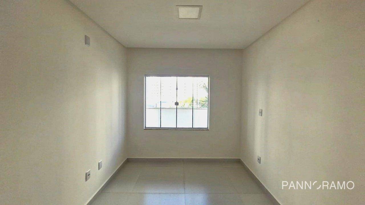 Casa à venda e aluguel com 4 quartos, 300m² - Foto 5