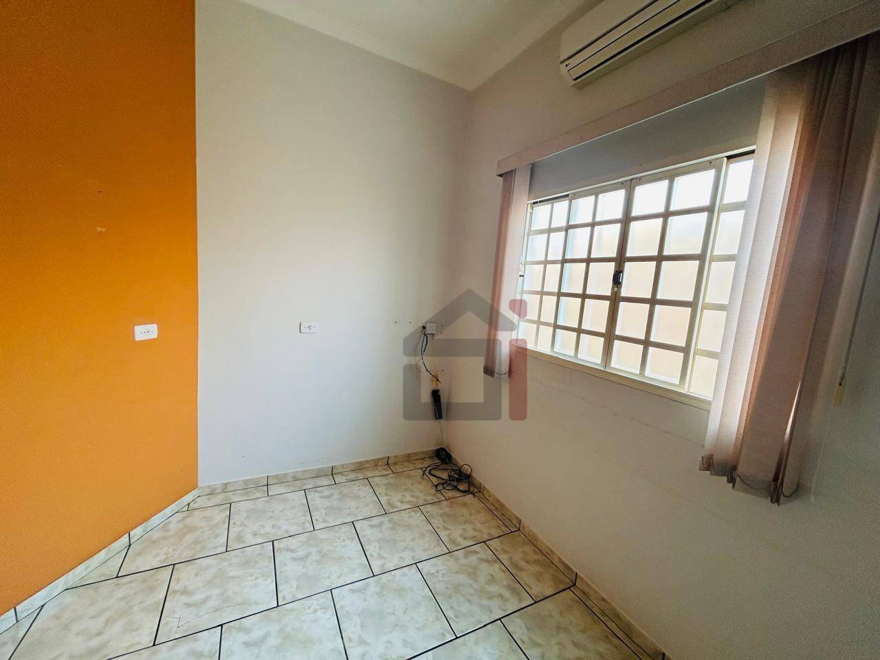 Casa, 3 quartos, 232 m² - Foto 4
