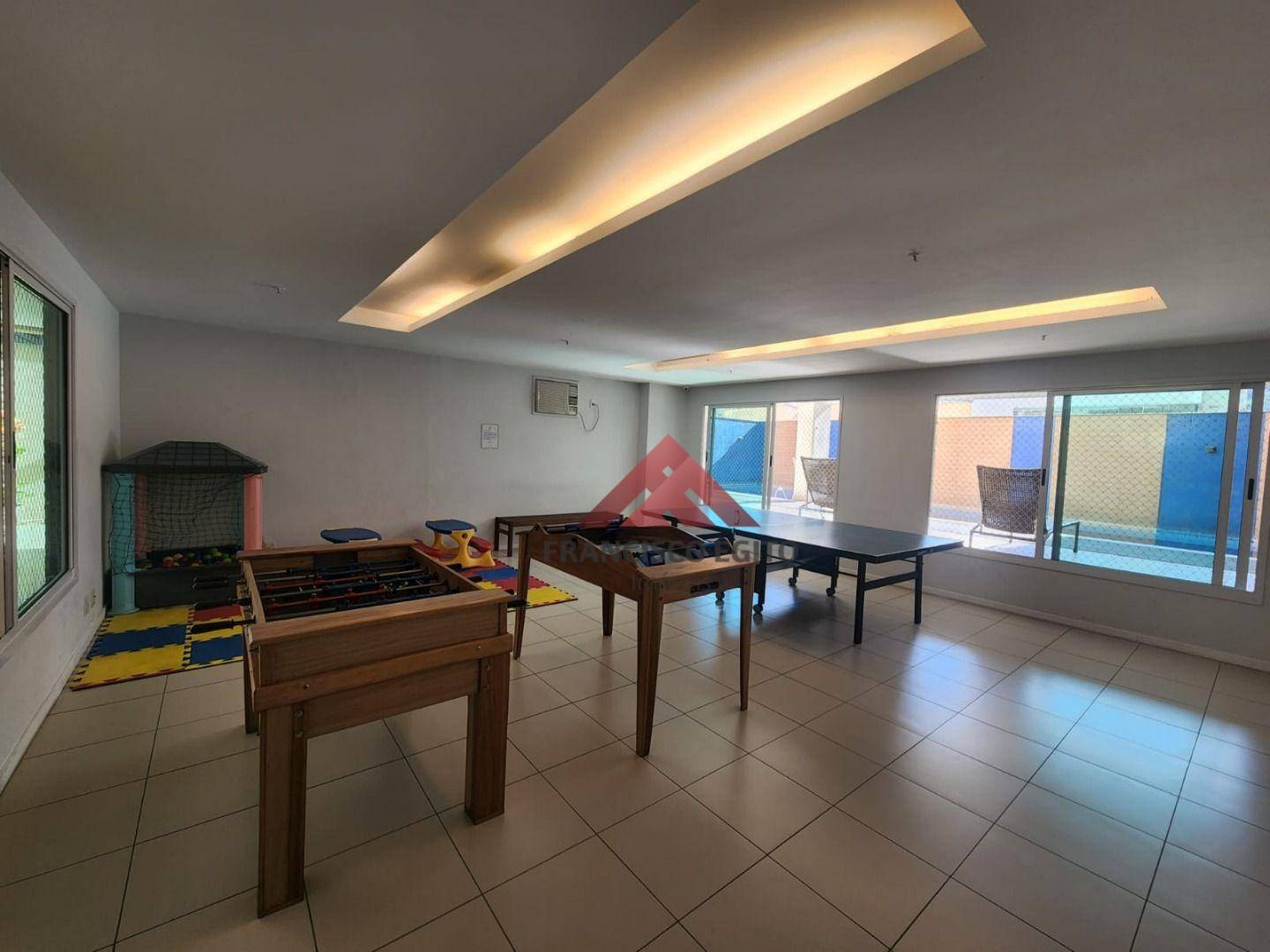 Apartamento à venda com 3 quartos, 130m² - Foto 31