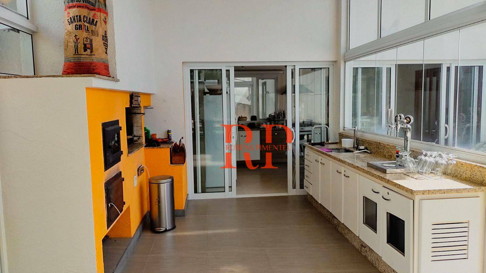 Casa à venda com 8 quartos, 1381m² - Foto 11