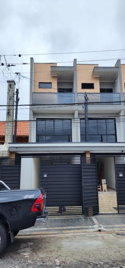 Sobrado à venda com 3 quartos, 159m² - Foto 1