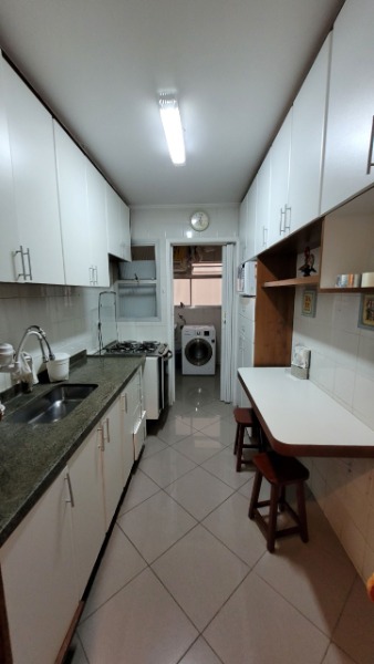 Apartamento à venda com 3 quartos, 80m² - Foto 9