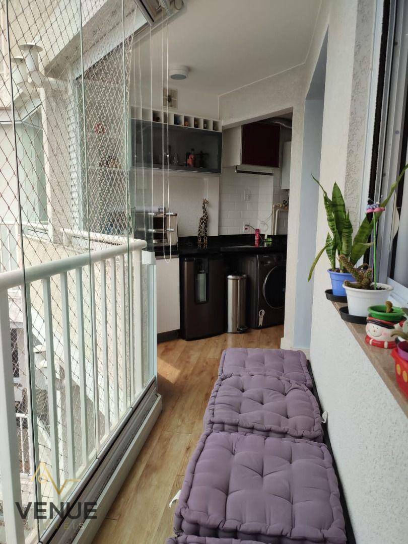 Apartamento à venda com 2 quartos, 65m² - Foto 12