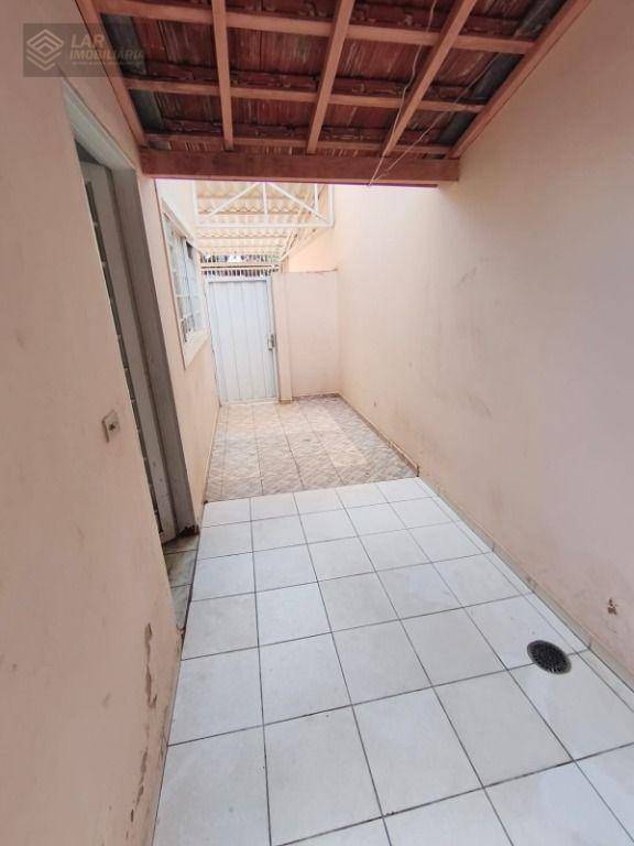 Casa, 2 quartos, 75 m² - Foto 4