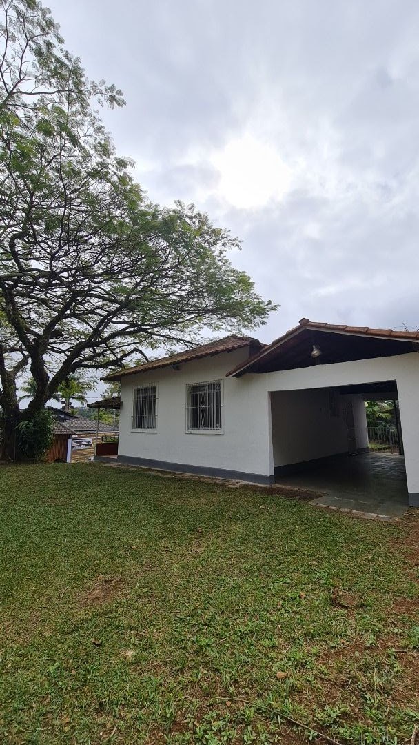 Casa para alugar com 2 quartos, 105m² - Foto 2