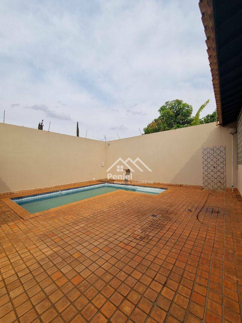 Casa à venda e aluguel com 3 quartos, 190m² - Foto 32