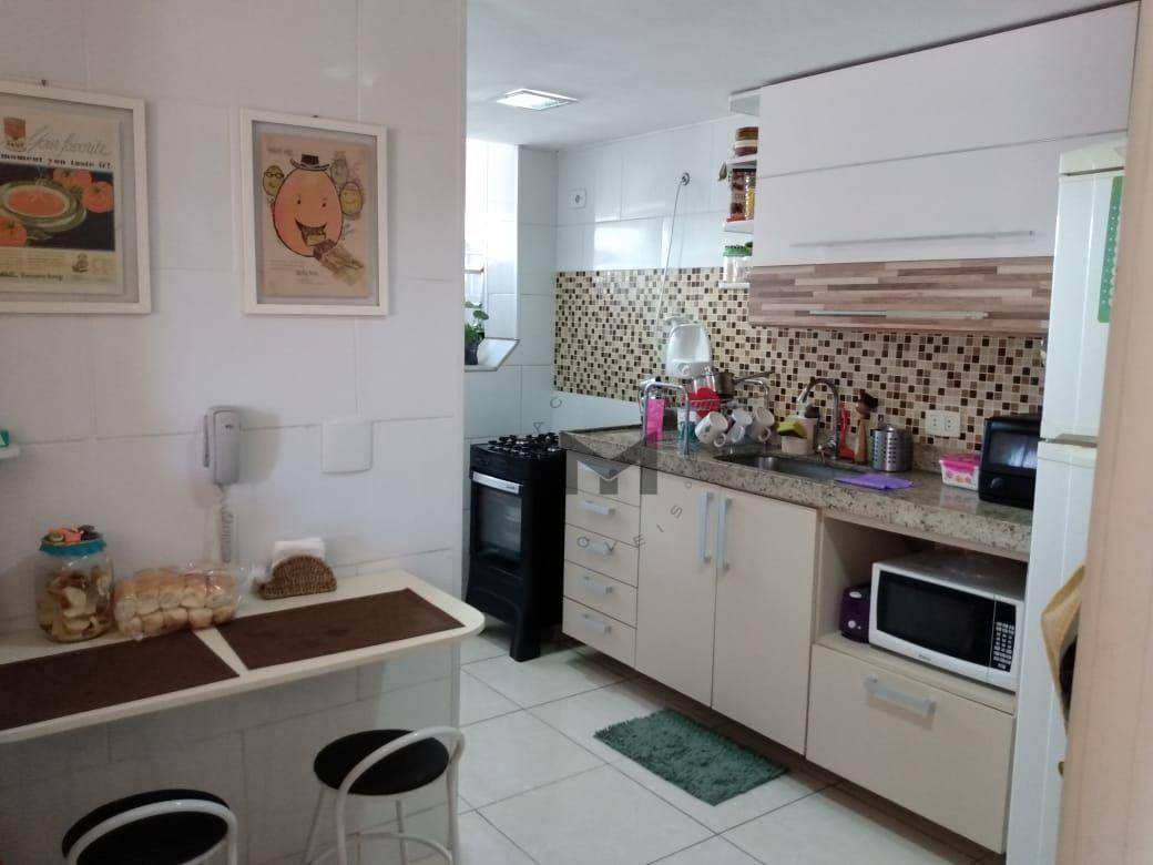 Apartamento à venda com 2 quartos, 70m² - Foto 5