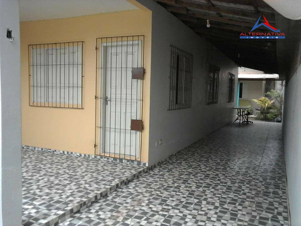 Casa à venda com 4 quartos, 180m² - Foto 1