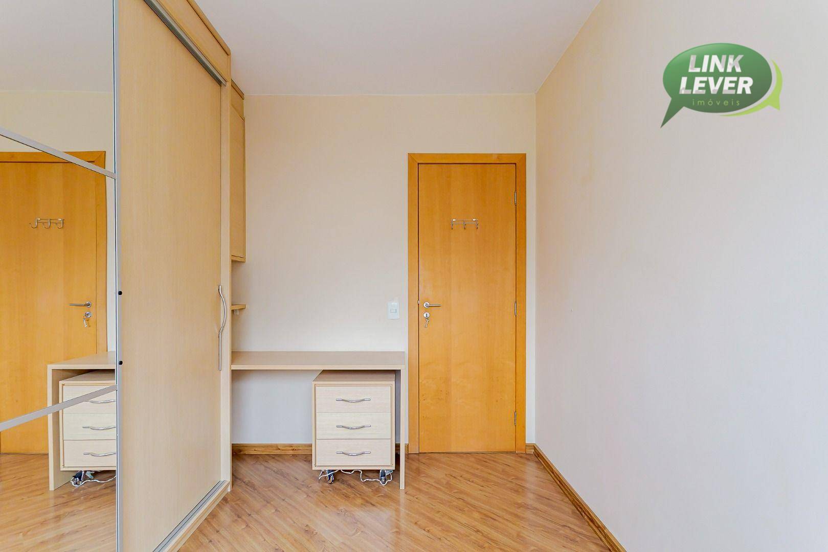 Apartamento à venda com 2 quartos, 67m² - Foto 28