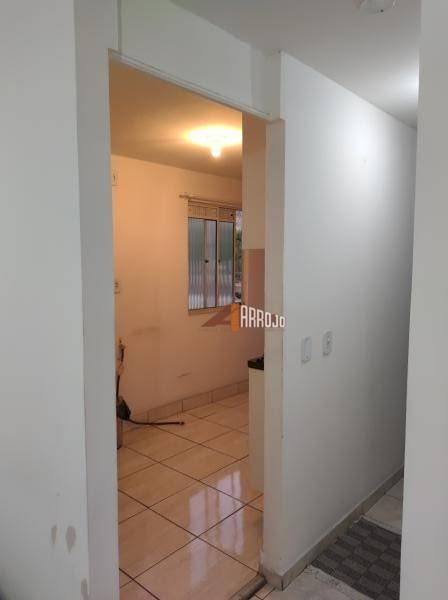 Apartamento à venda com 2 quartos, 45m² - Foto 4