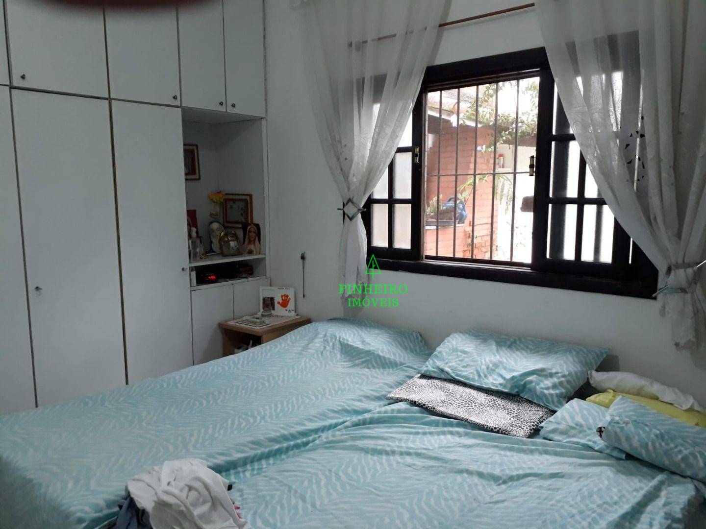 Casa à venda com 3 quartos, 180m² - Foto 25