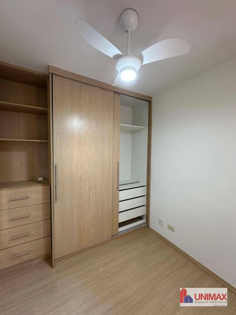 Apartamento para alugar com 3 quartos, 98m² - Foto 9