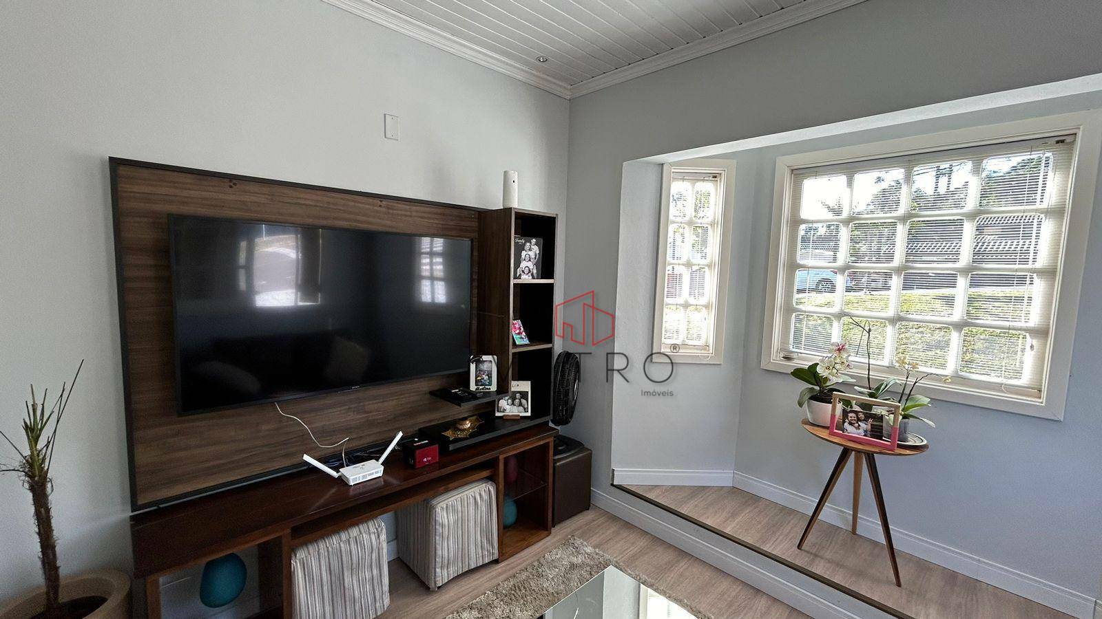 Casa à venda com 3 quartos, 120m² - Foto 3