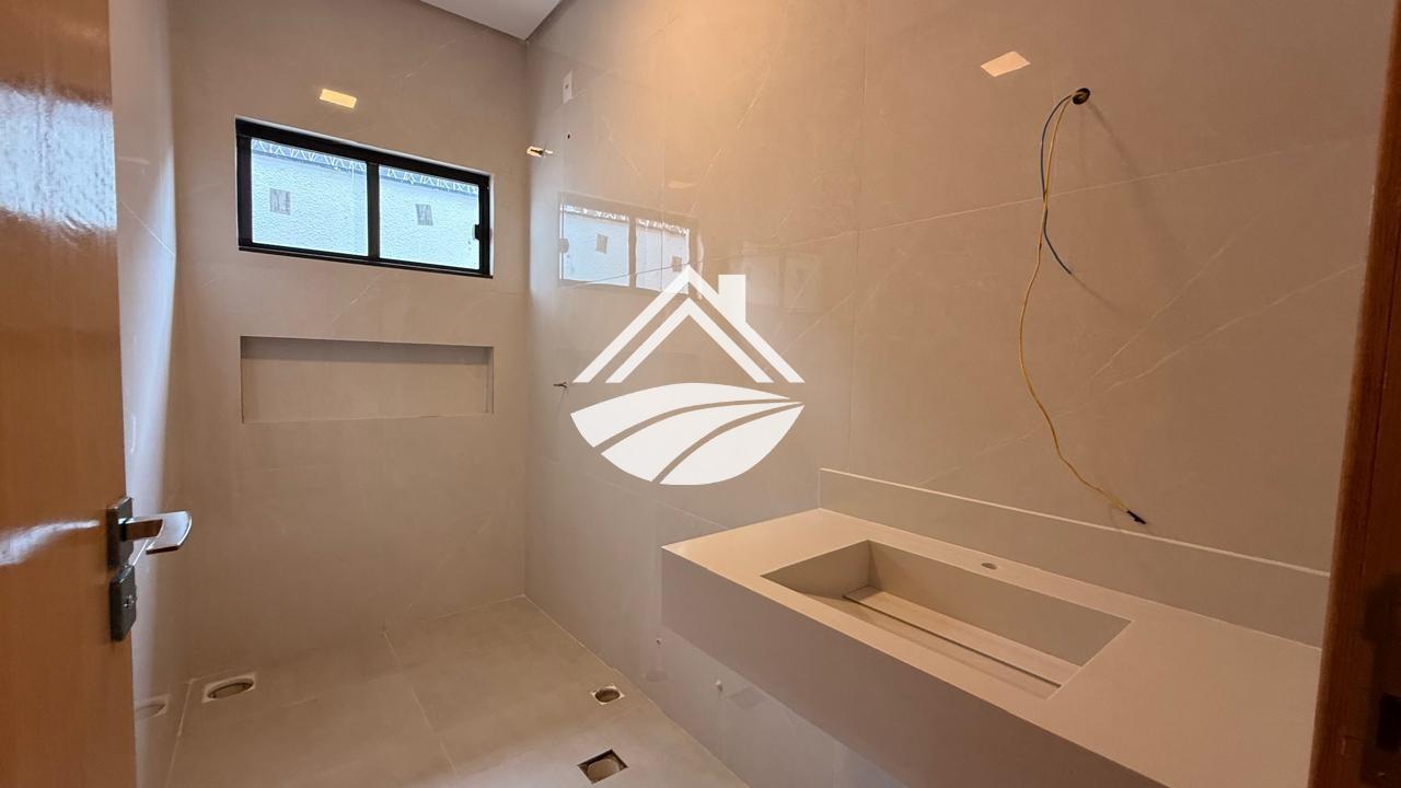 Casa à venda com 3 quartos, 176m² - Foto 4