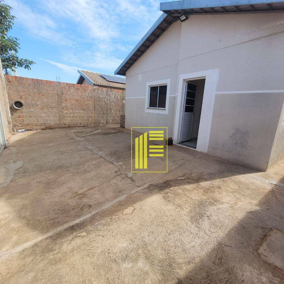 Casa para alugar com 2 quartos, 70m² - Foto 3