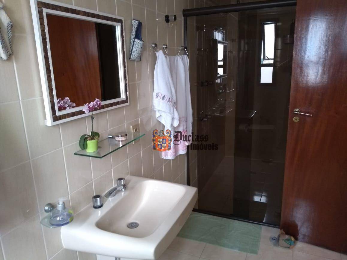 Apartamento à venda com 3 quartos, 140m² - Foto 18