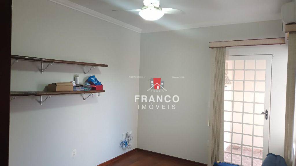 Casa à venda e aluguel com 4 quartos, 295m² - Foto 14