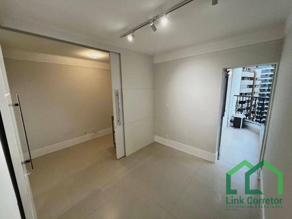 Apartamento para alugar com 2 quartos, 110m² - Foto 14