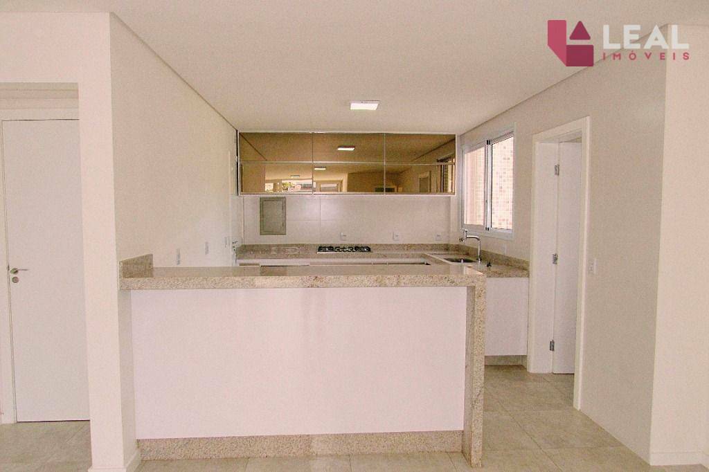 Apartamento à venda com 3 quartos, 105m² - Foto 4