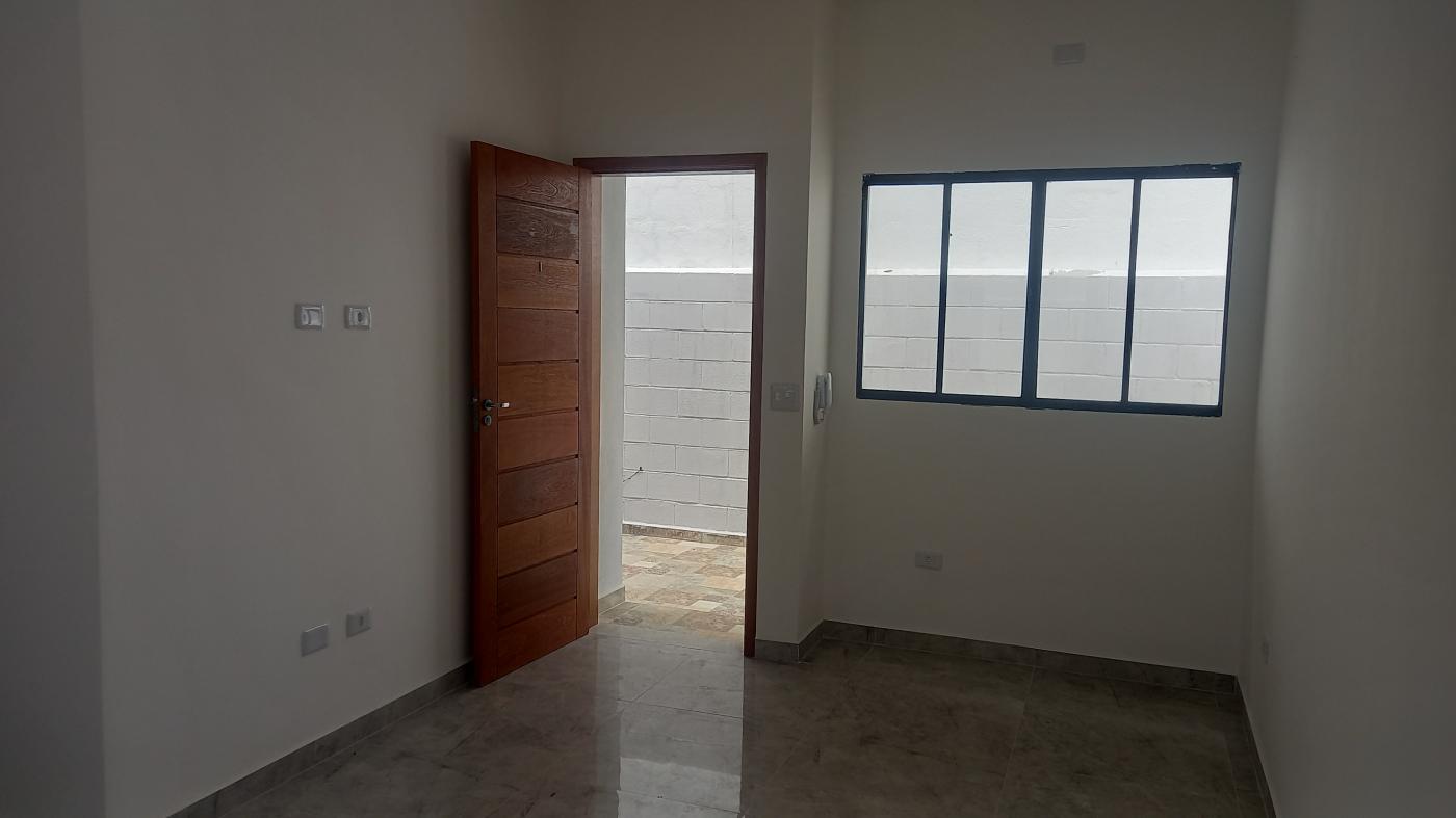 Casa à venda com 2 quartos, 52m² - Foto 7