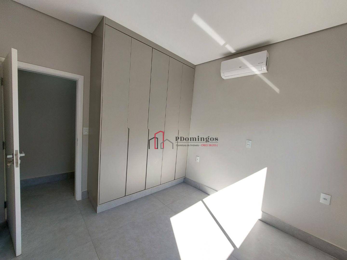 Casa de Condomínio à venda com 3 quartos, 213m² - Foto 15