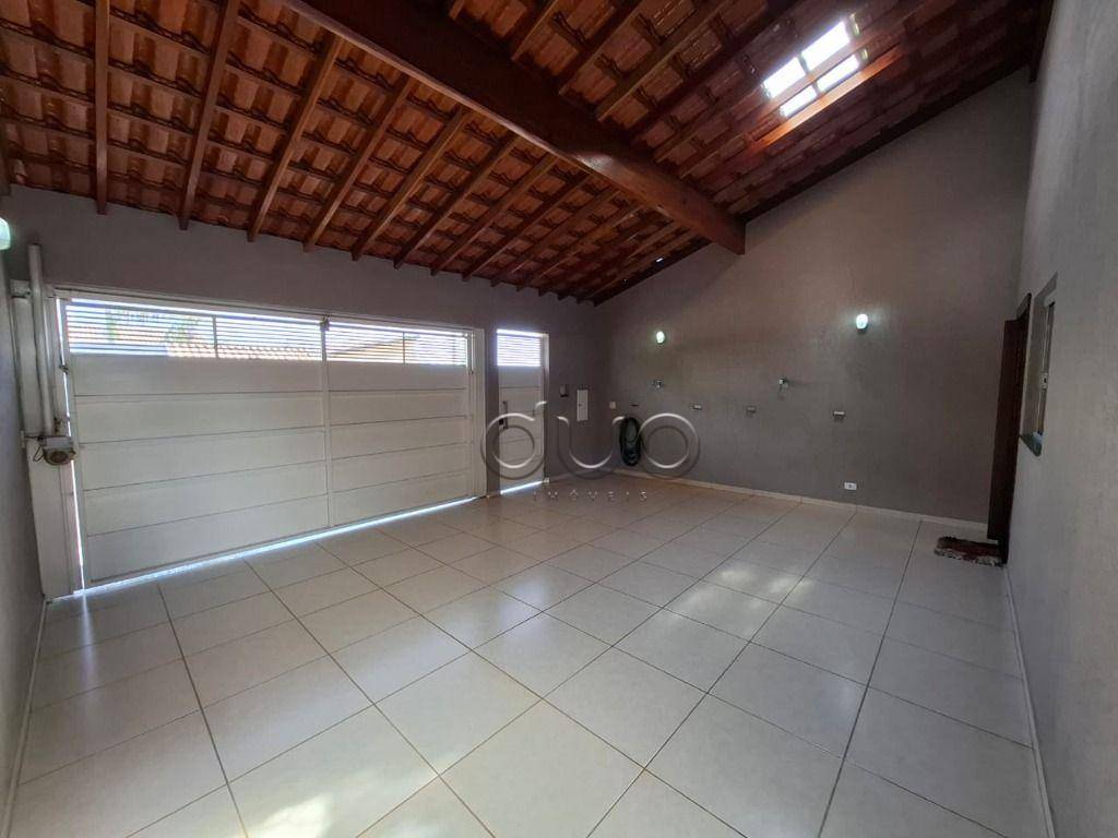 Casa à venda com 3 quartos, 158m² - Foto 4