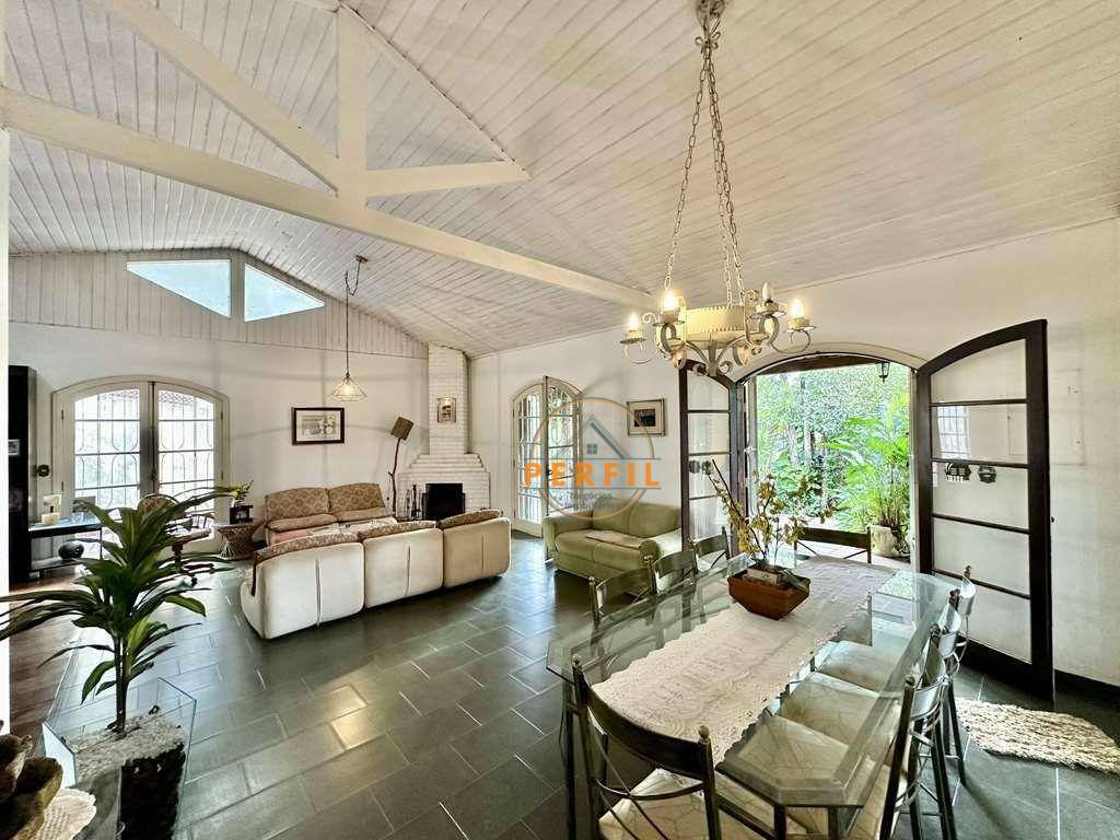 Chácara à venda com 3 quartos, 233m² - Foto 16