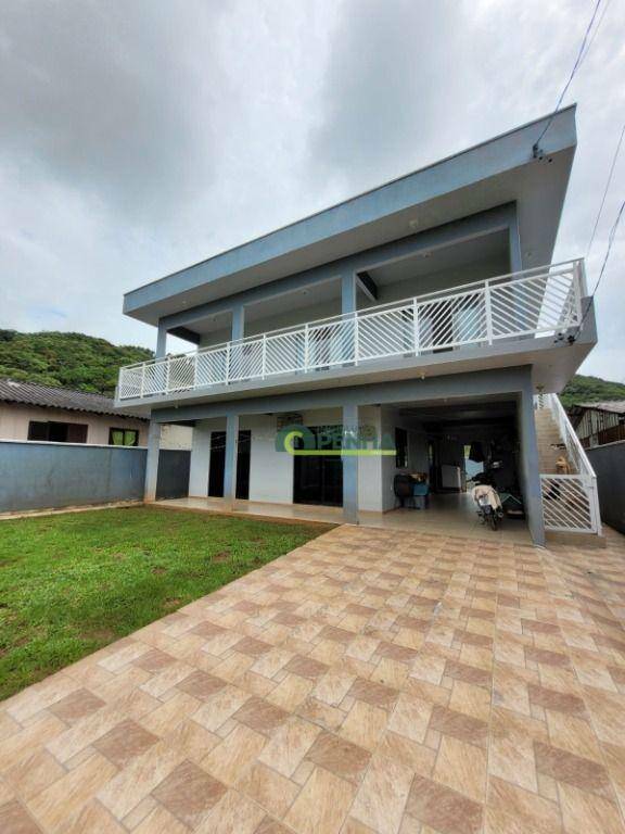 Casa à venda com 4 quartos, 220m² - Foto 3