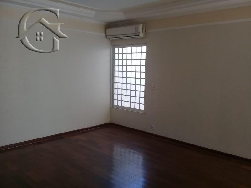 Casa para alugar com 2 quartos, 220m² - Foto 4