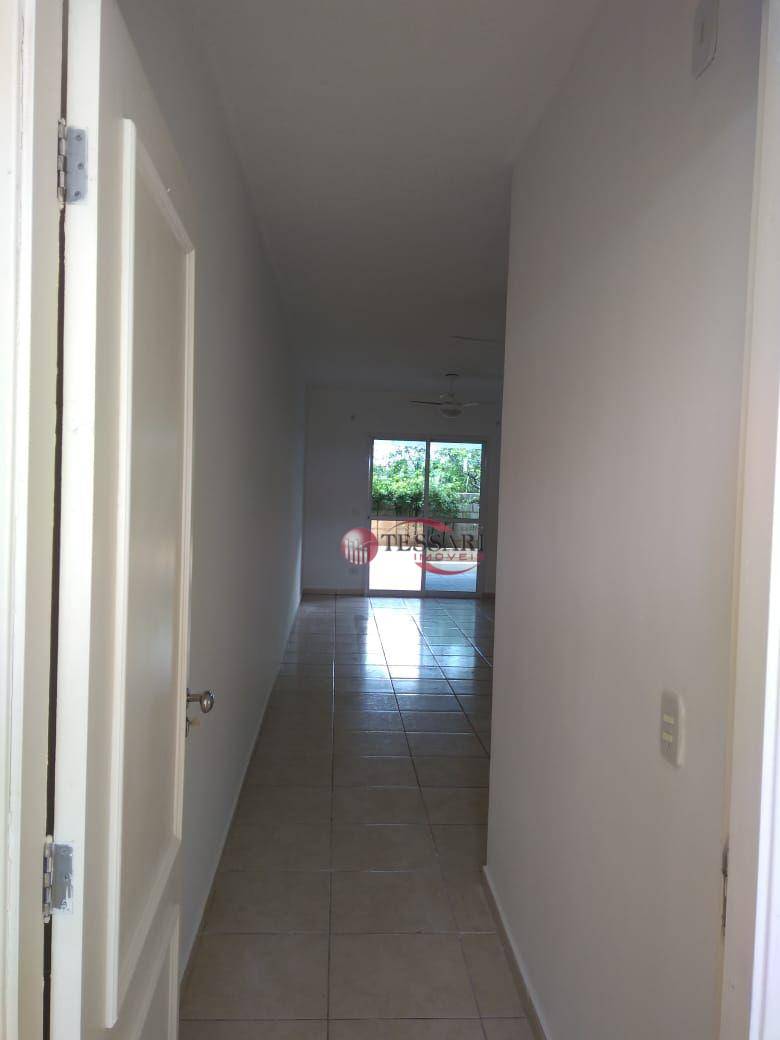 Casa à venda com 3 quartos, 150m² - Foto 3