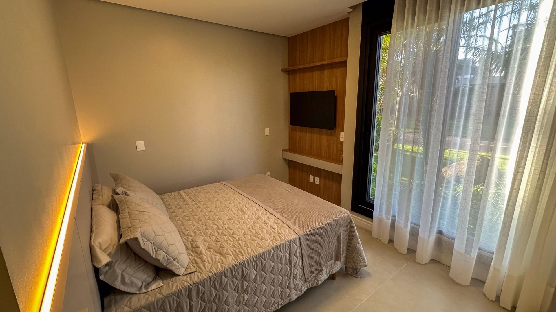 Casa de Condomínio à venda com 4 quartos, 183m² - Foto 9