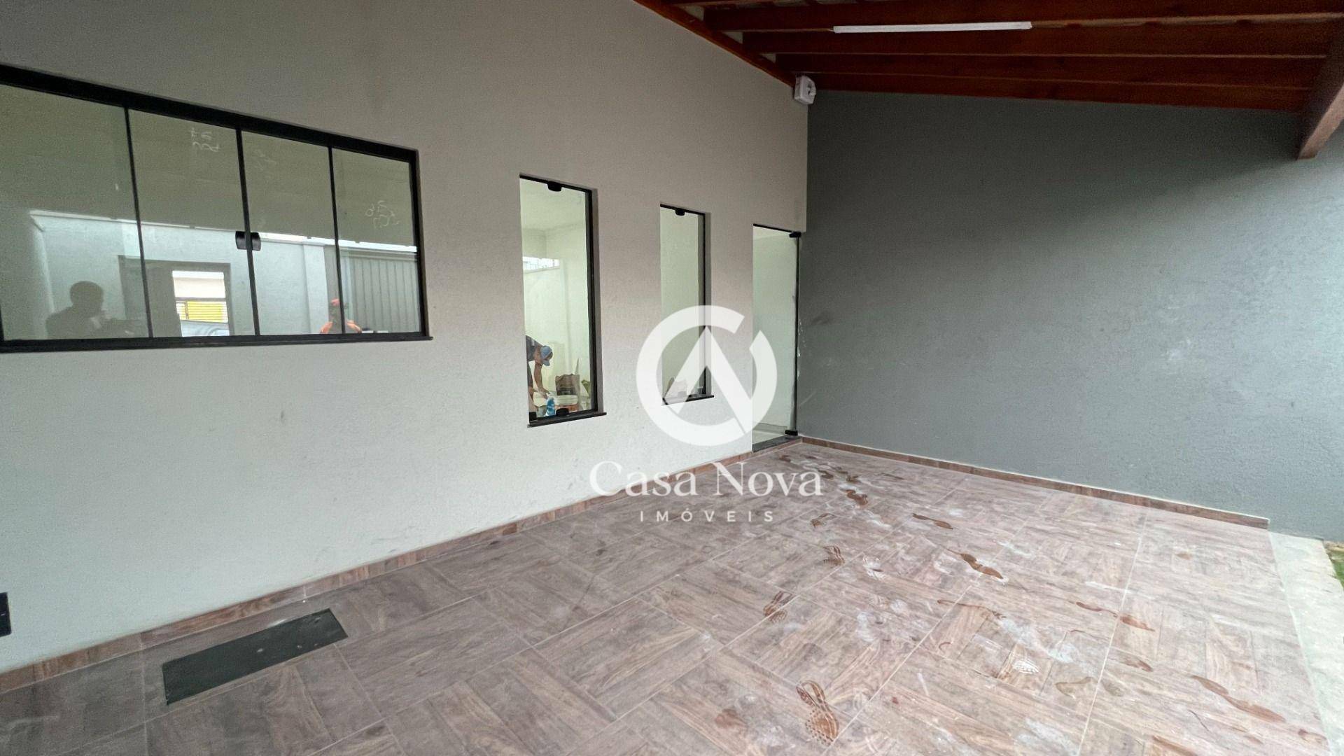 Casa à venda com 3 quartos, 120m² - Foto 2